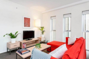City Centre Apt - 3 Bed/Parking/CBD/WiFi Adelaide